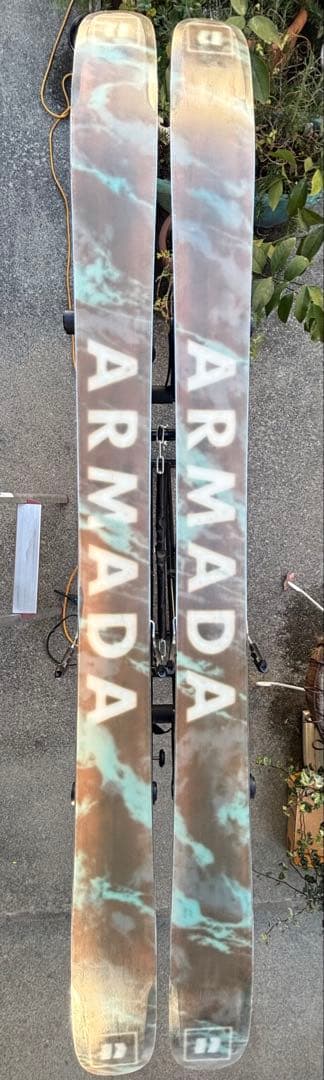 ARMADA ARV 116 JJ 185cm 22-23モデル