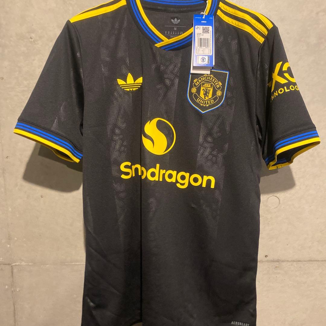 エンベウモ　マンチェスター・ユナイテッド　25/26　　サード　CUP