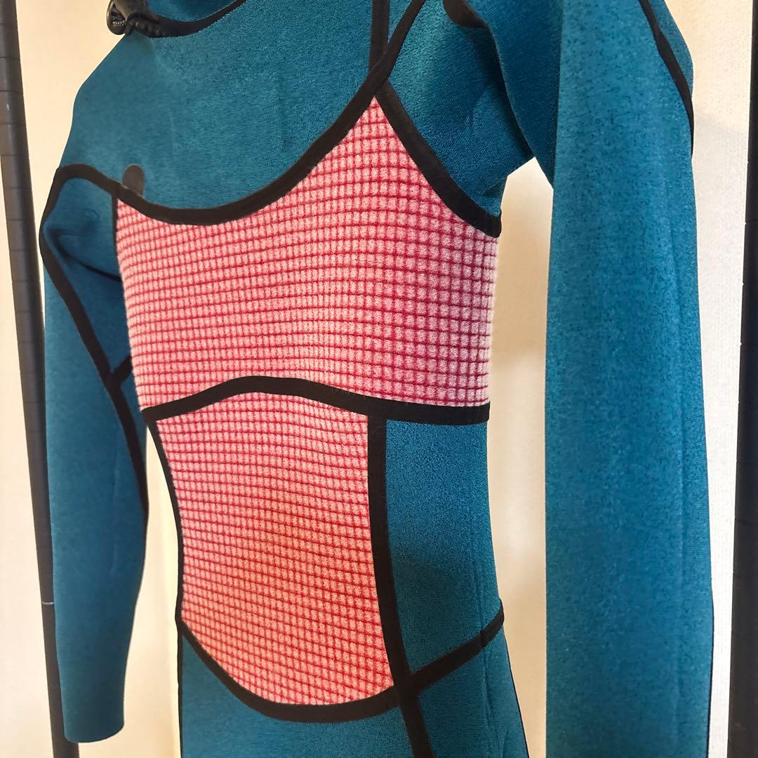 新品•試着のみ　Hurley ADVANTAGE PLUS ウエットスーツ