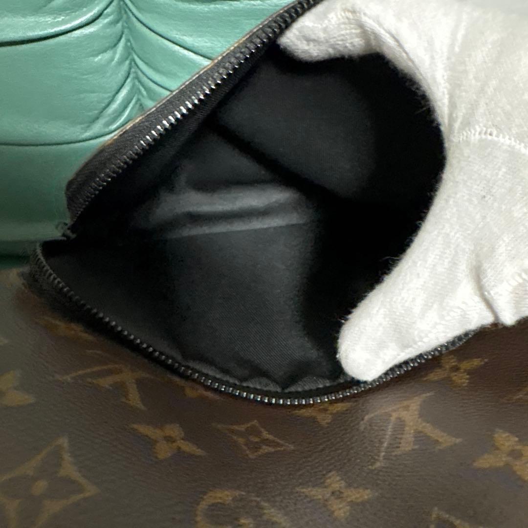 LOUIS VUITTON モノグラム ボディバッグ　M45897