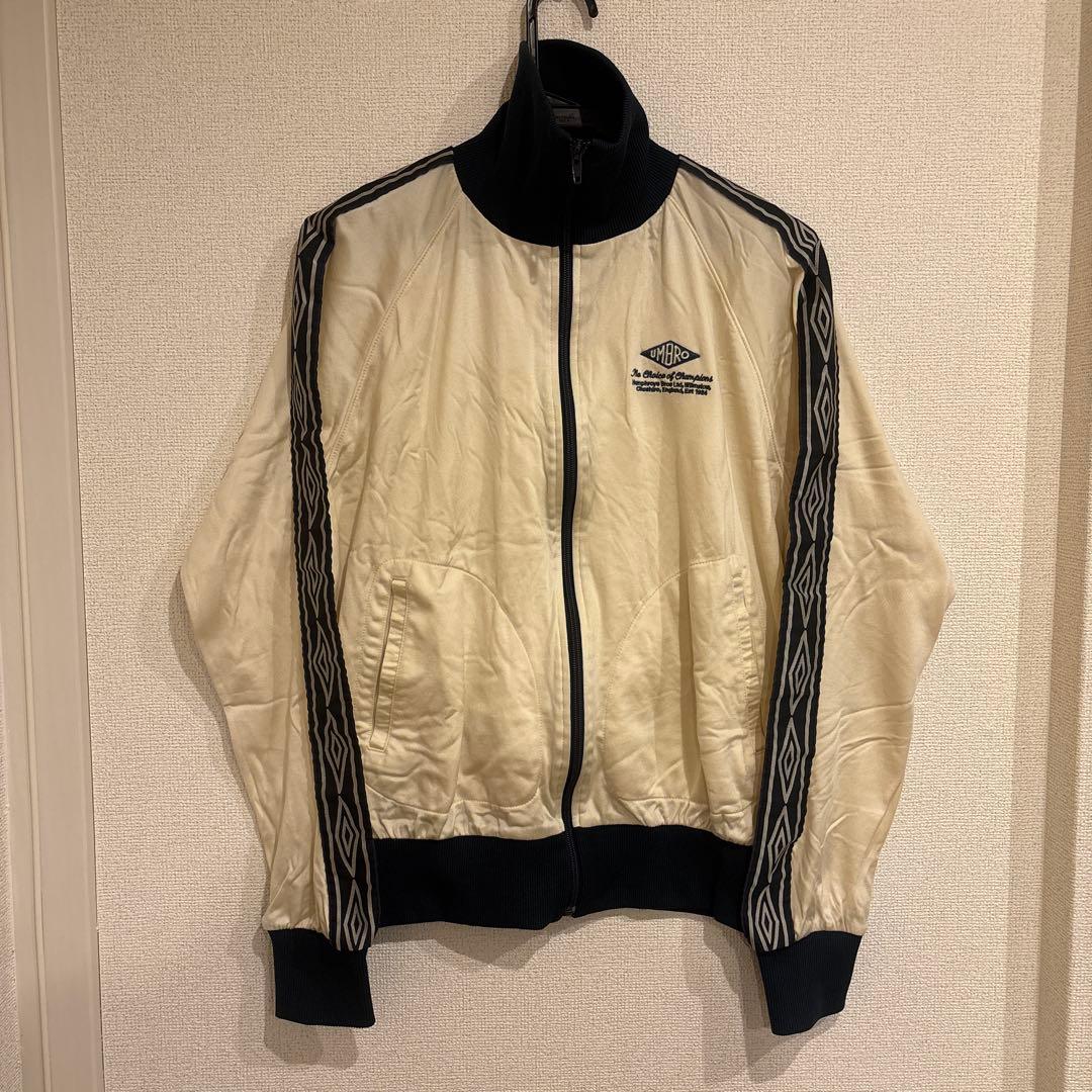 Umbro トラックジャケット　ベージュ