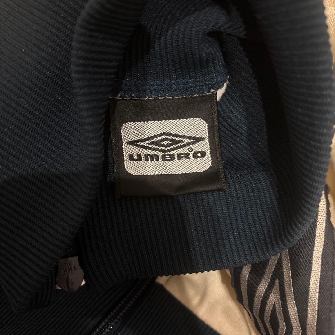 Umbro トラックジャケット　ベージュ
