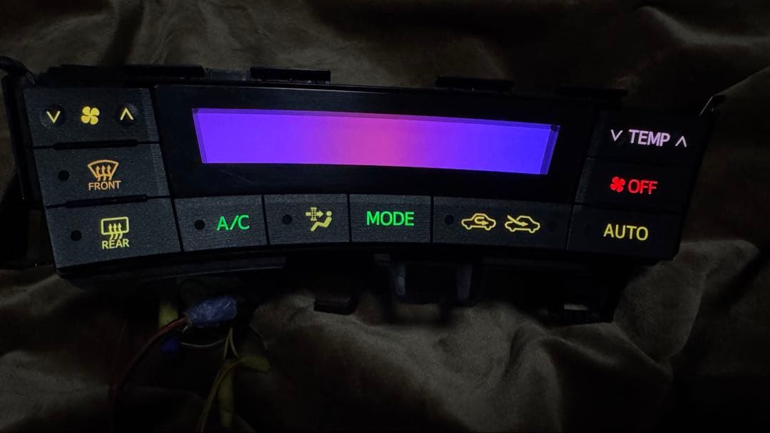 ZVW30 プリウス 前期 エアコンパネルLED打ち替え品　自動変化レインボー