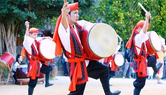 (送料無料)28.980円　Nエイサー大太鼓39 cm撥付き 約5.5kg