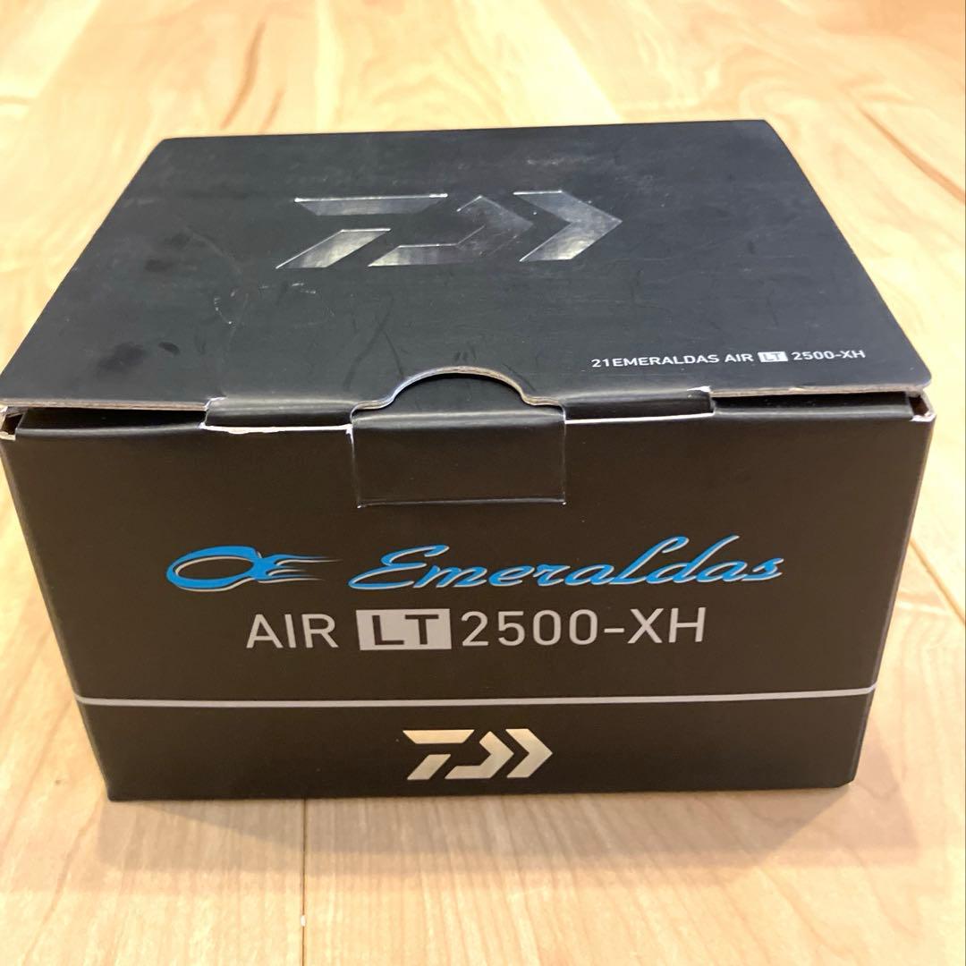 【新品未使用】Daiwa 21 エメラルダス　エア　LT 2500-XH リール