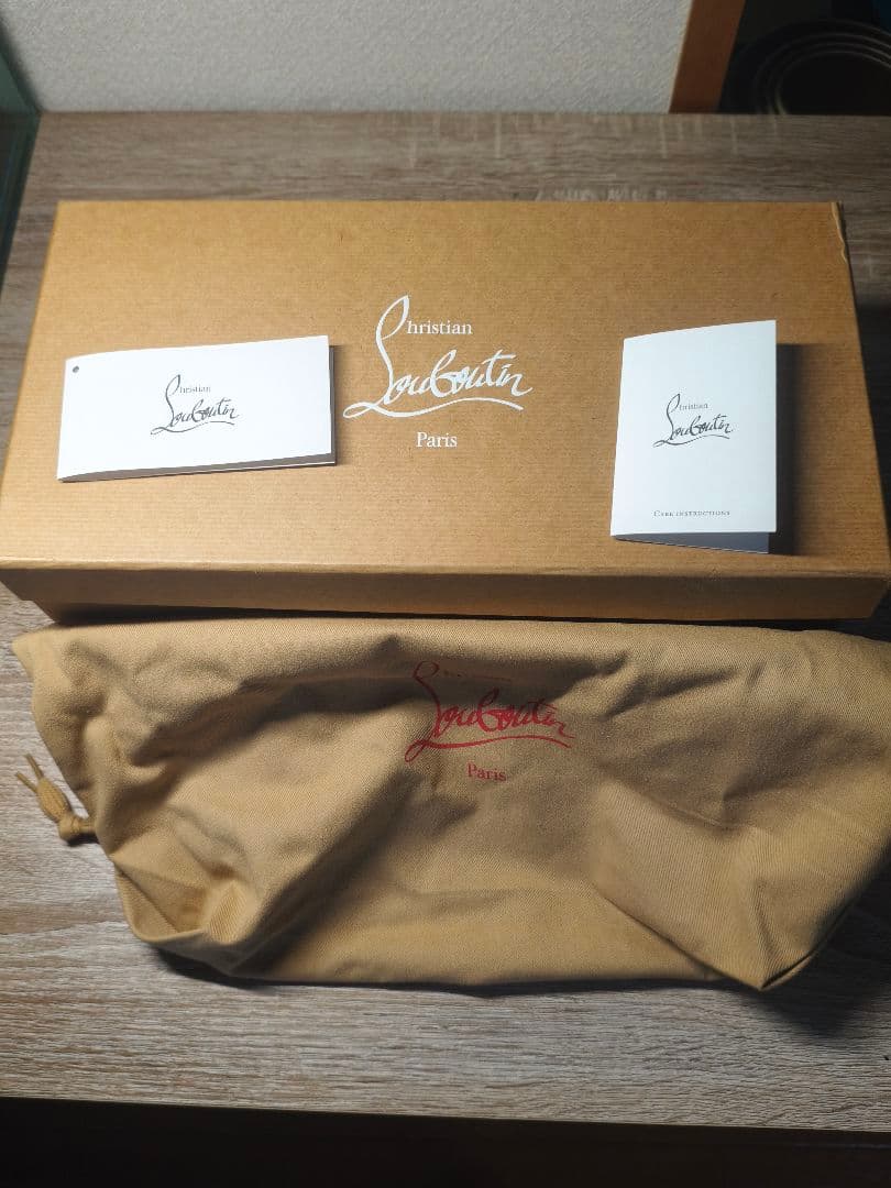 クリスチャンルブタン　セカンドバッグ