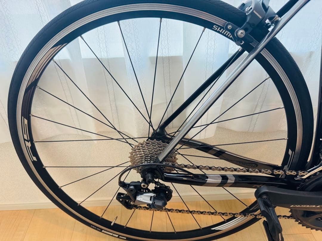 GUSTO デューロ スポーツ 2019 Mサイズ シマノ アルテグラR8000