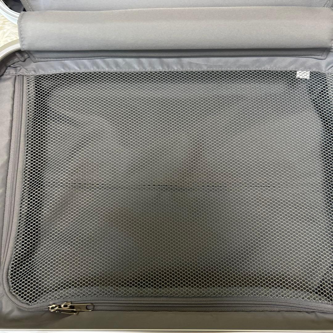 【極美品】ACE　ボルケーノ　32リットル　4輪 ブラック　ポリカーボネート