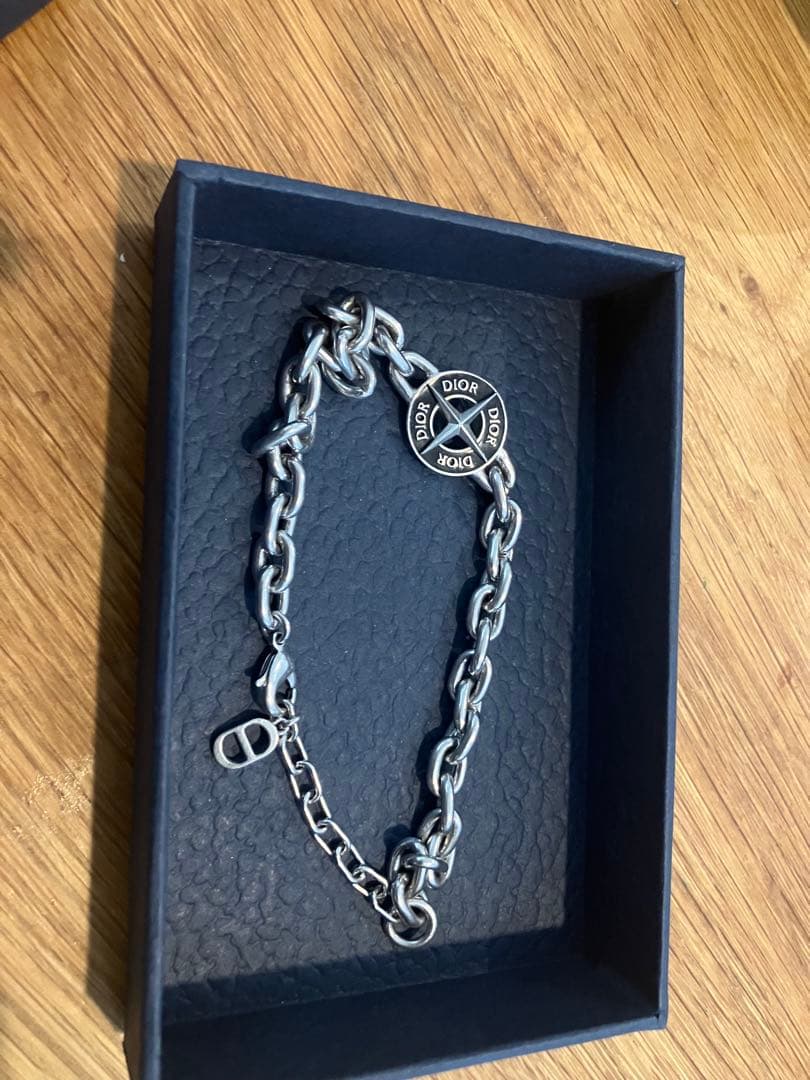 DIOR ストーンアイランド ブレスレット - メルカリ
