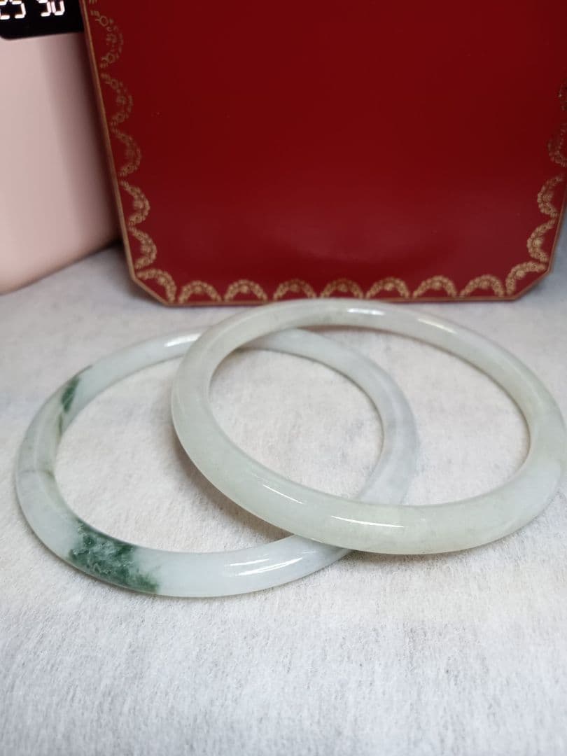 おすすめ✨新品✨天然翡翠✨A貨翡翠バングル 緑と白　無含浸無着色 サイズ58.4