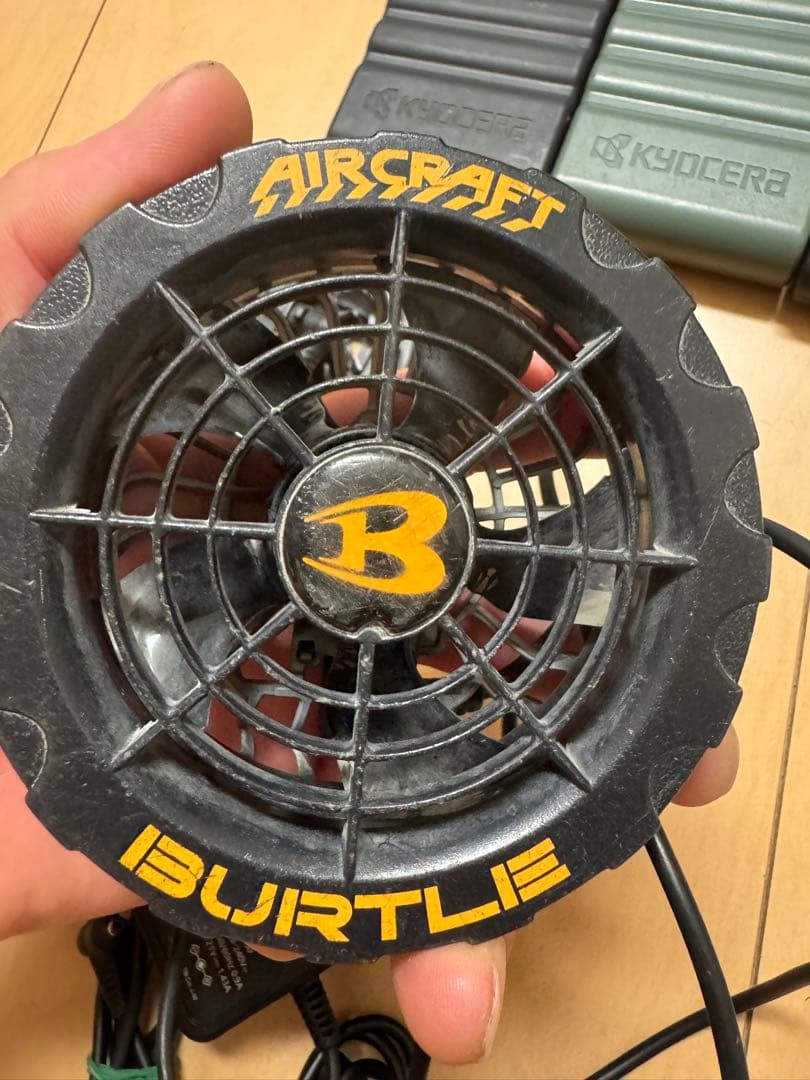 バートル19ボルト空調服用ファンとバッテリーセット