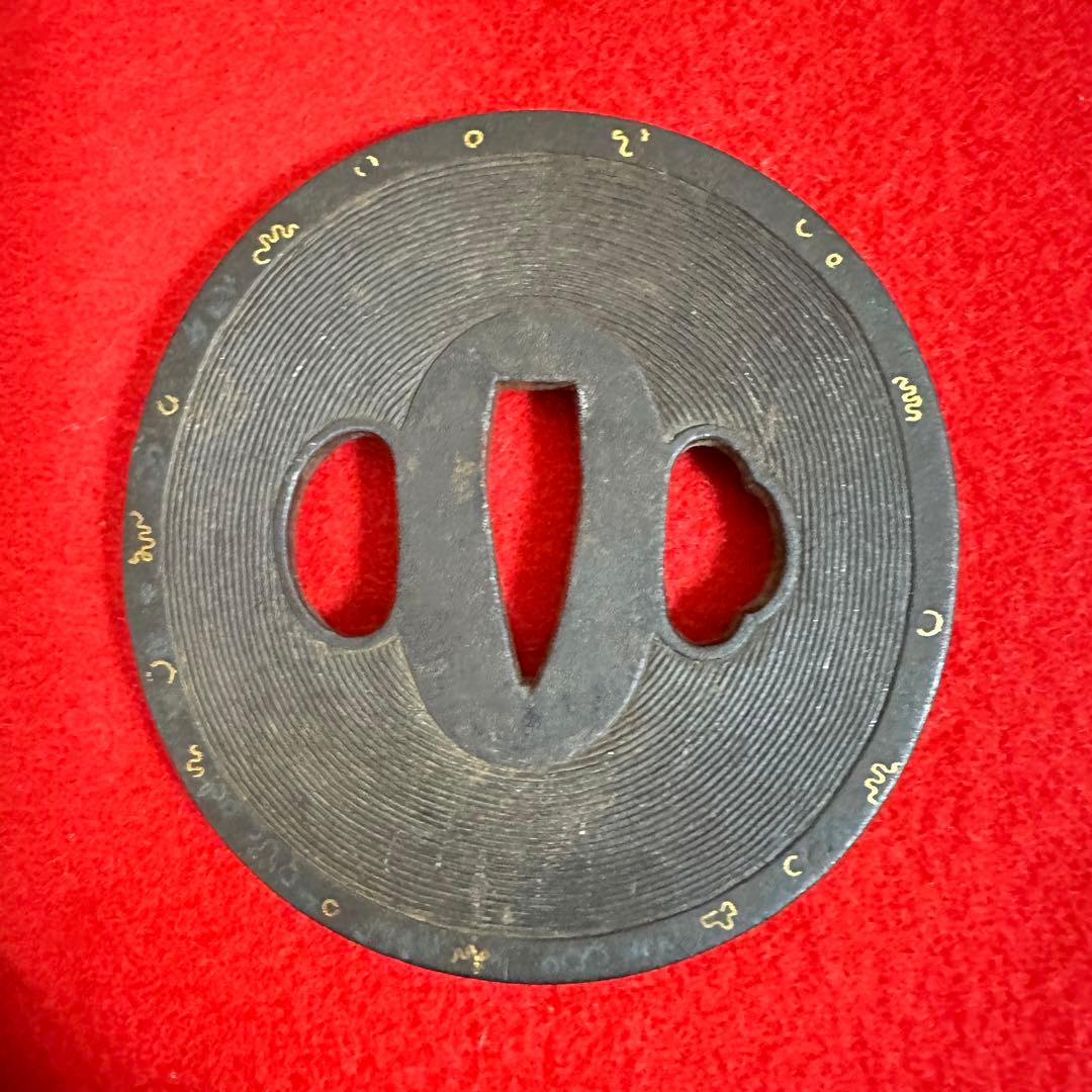 鉄地 金象嵌刀装具 鍔 刀鍔 骨董品 鉄地 鐔 武具 鉄