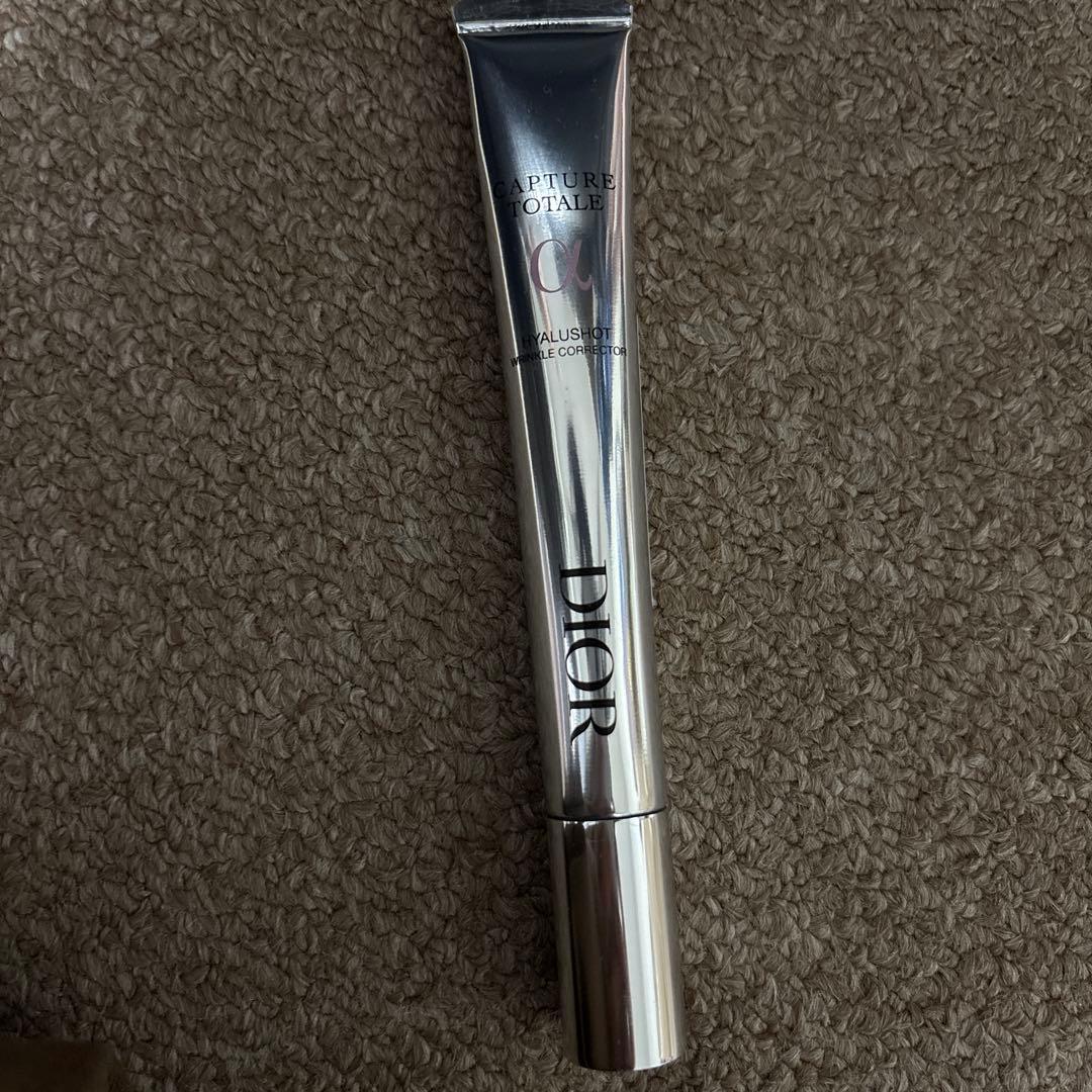 DIOR カプチュール　トータルヒアルショット