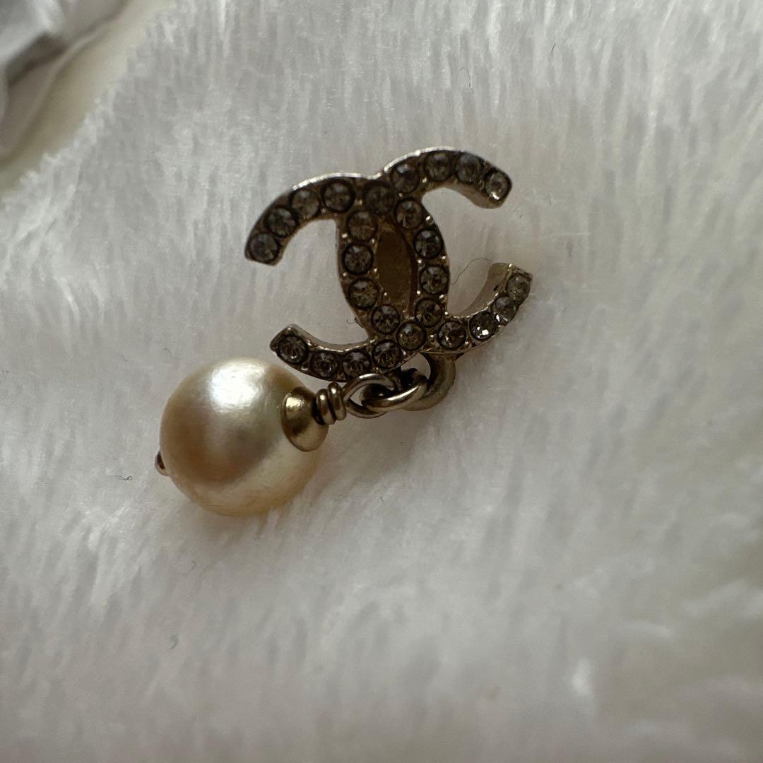 今月中までの出品にします！CHANEL CCロゴパールピアス(片耳用)