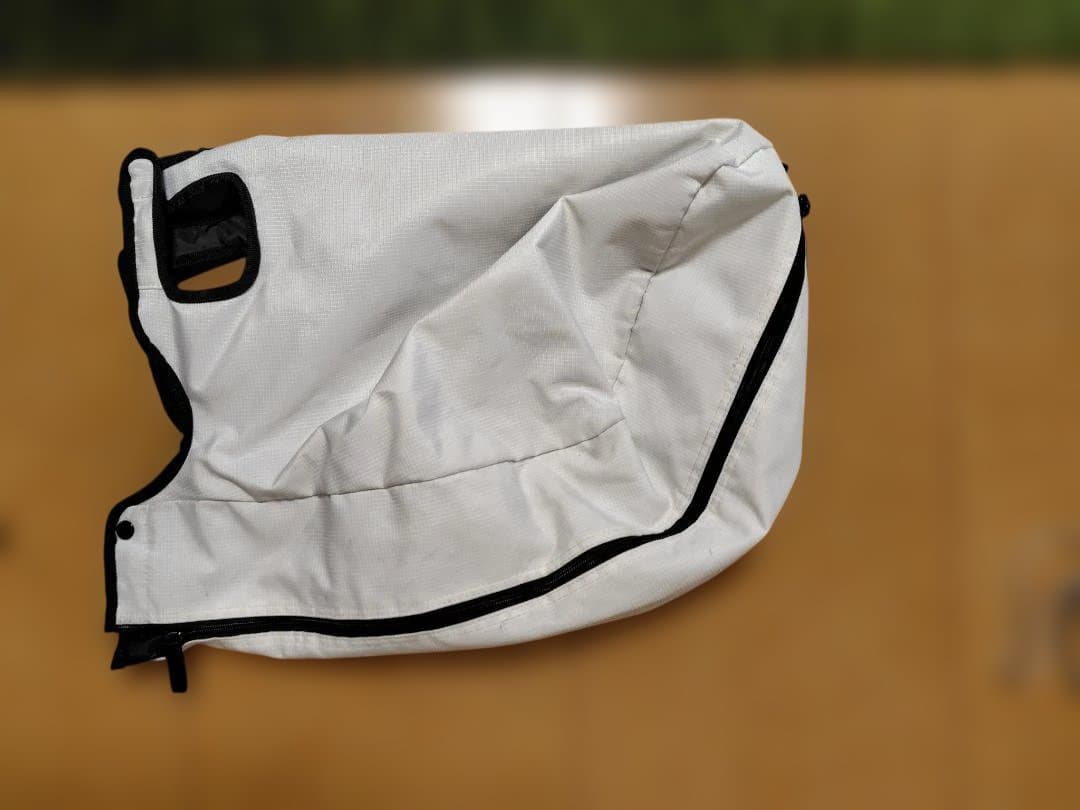   ホワイトキャディバッグ