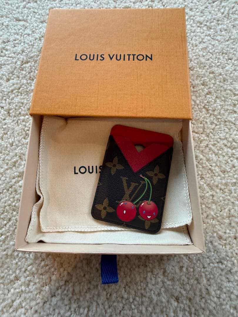 LOUIS VUITTON ルイヴィトン モノグラムチェリー ポルトカルト