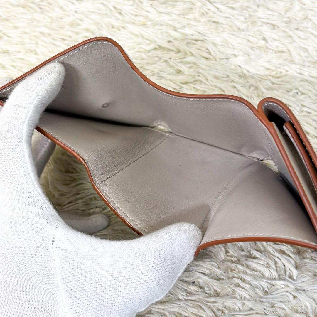 【美品】ロエベ トライフォールドウォレット アナグラム ペブルグレインカーフ