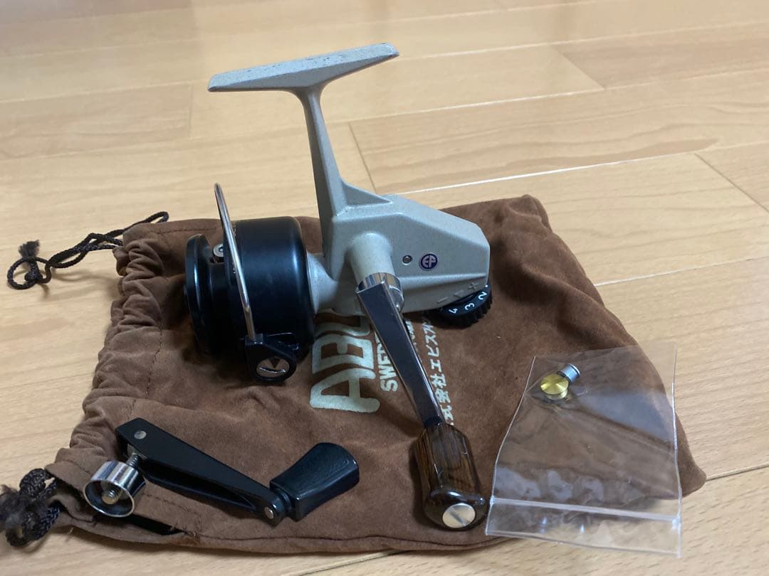 ABU Cardinal 4 スピニングリール