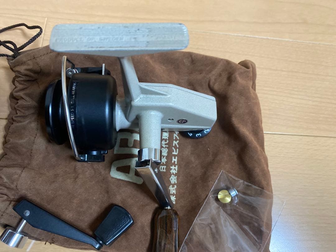 ABU Cardinal 4 スピニングリール