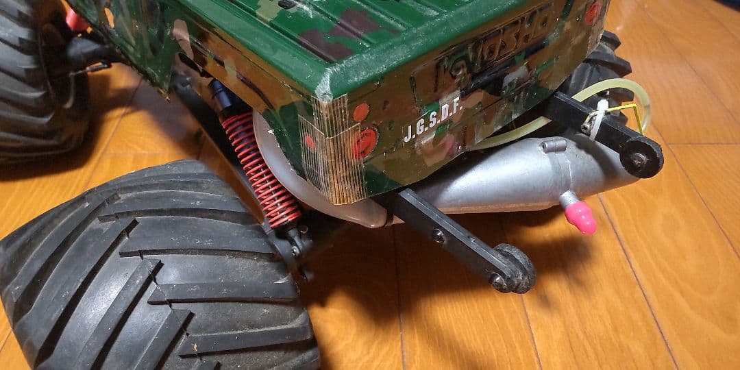 京商 KYOSHO MAD ARMOUR エンジン RCカー メカなし　ジャンク