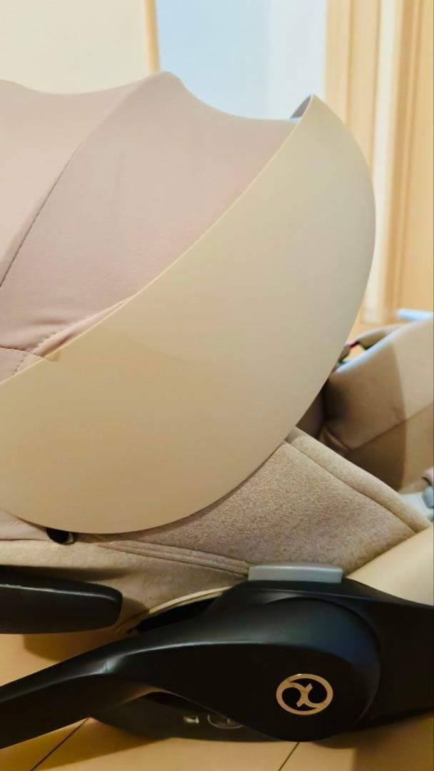 サイベックスCybex Cloud T i-Size ベージュ　＋ベースTセット