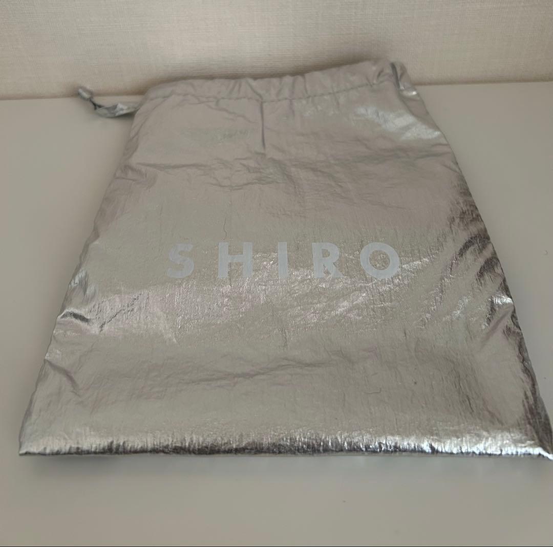 SHIROアドベントカレンダー2025 ファートート付き