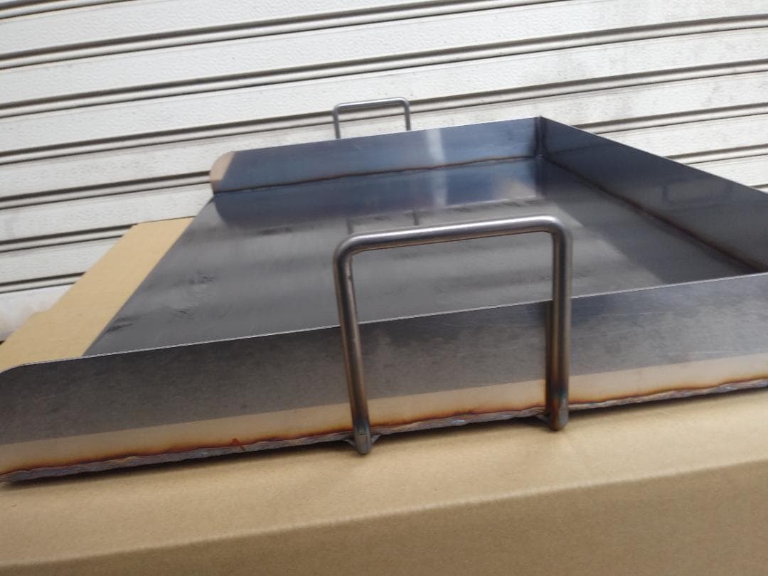 ガスグリラー ★ 鉄板極厚9ミリ ★ LPガス ★ 3辺フチ ★ 持ち手付き