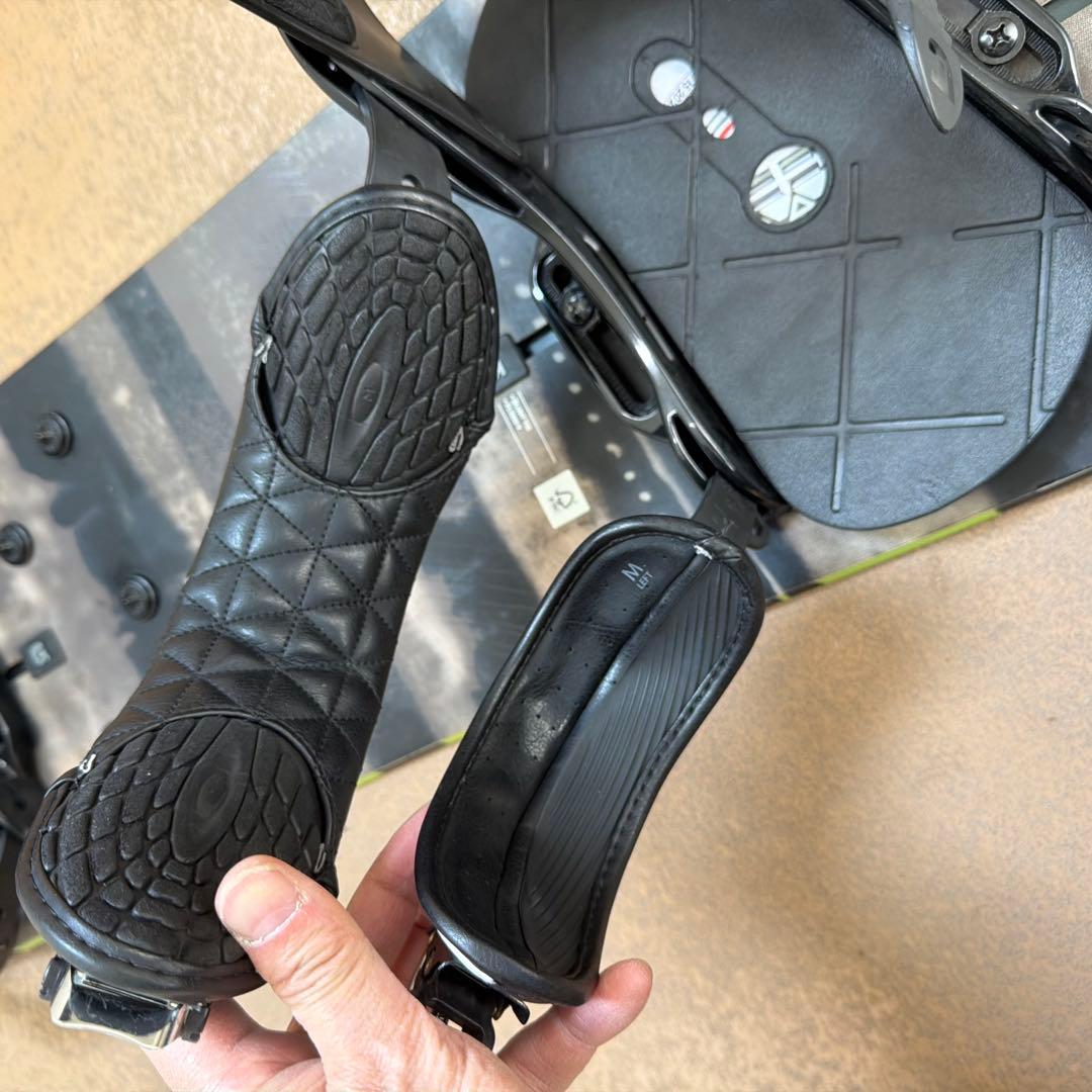 大人気モデル！ BURTON BLUNT 150 FV ダブルキャンバー ！