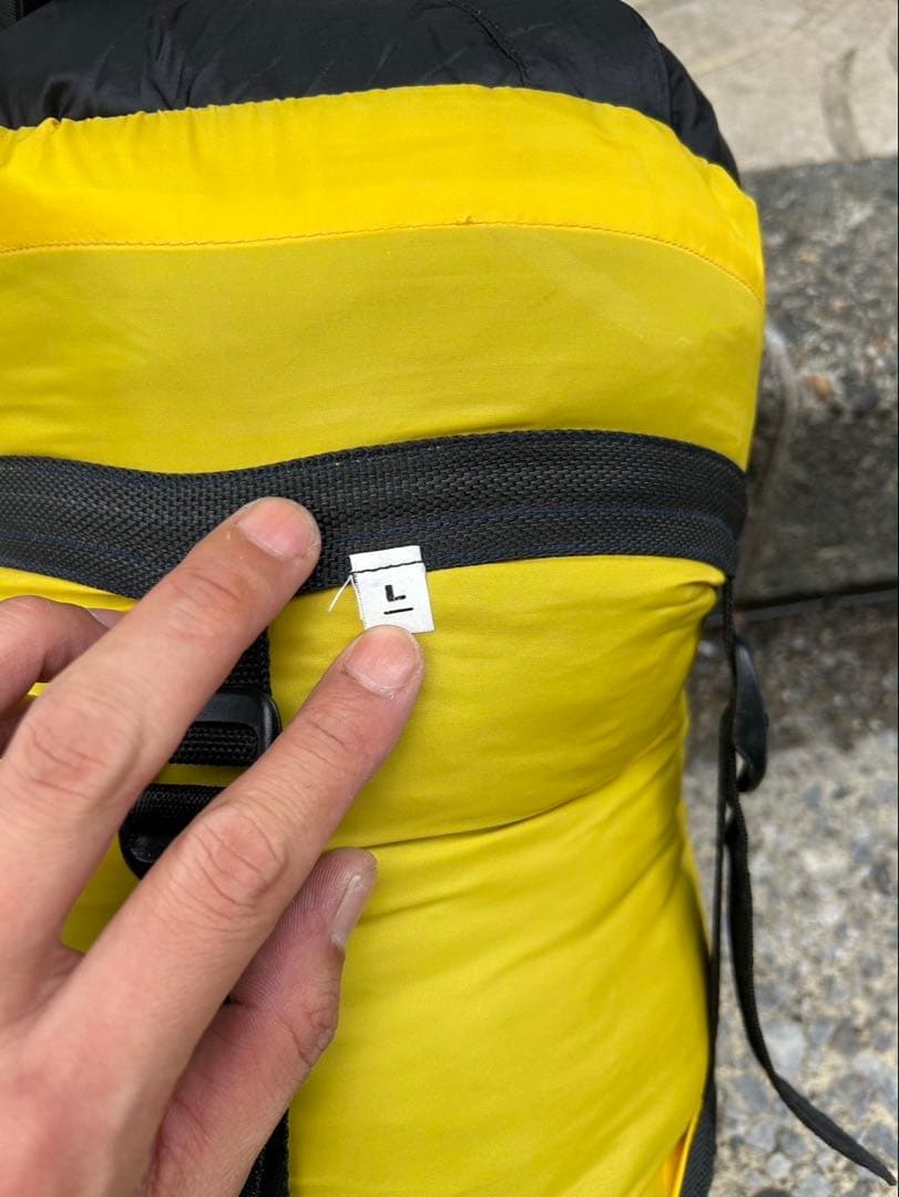 THE NORTH FACE 寝袋、シュラフ イエロー アウトド　キャンプ