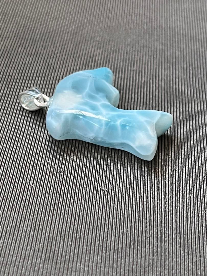 天然石☆高品質！ラリマーイルカ型☆濃いブルー＆ラリマーらしい模様＆形が美しい！