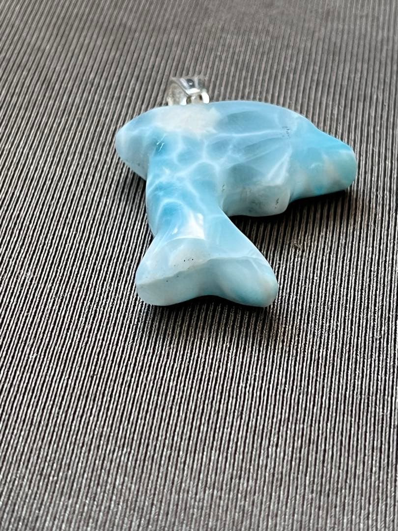 天然石☆高品質！ラリマーイルカ型☆濃いブルー＆ラリマーらしい模様＆形が美しい！