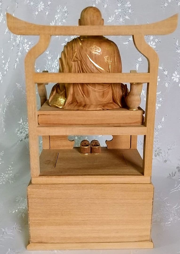 弘法大師坐像 空海 お大師さま 2.5寸#027 ◇白檀 木彫 仏像