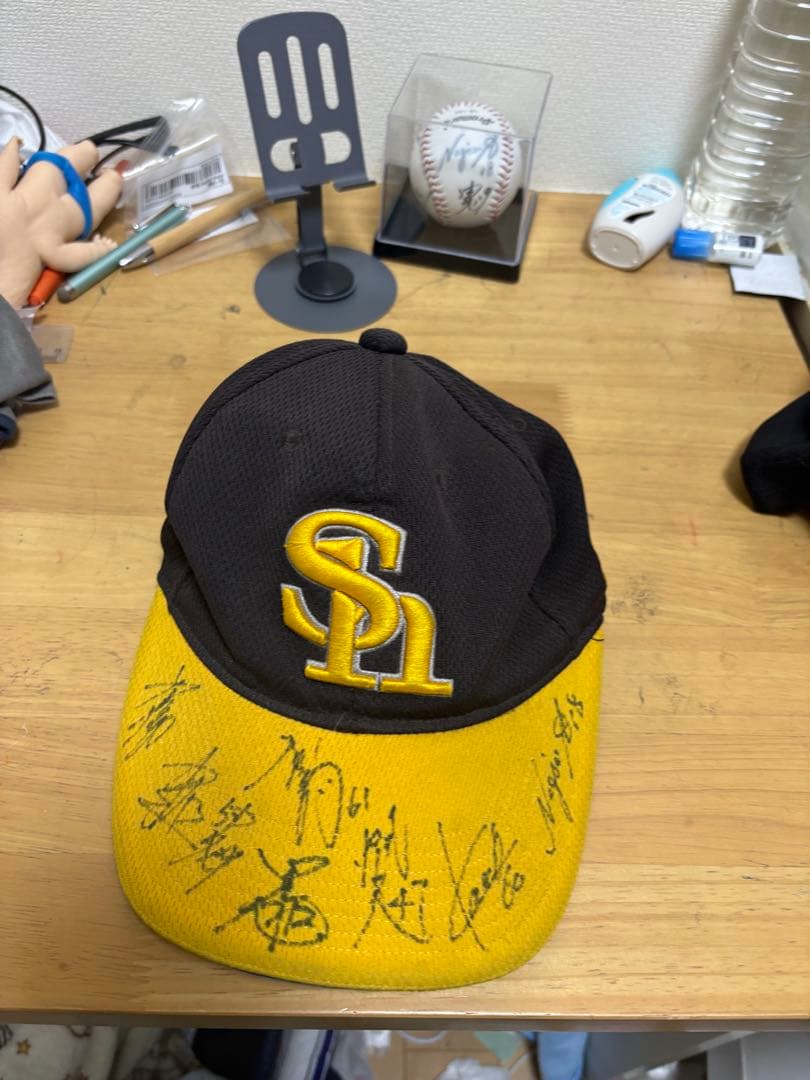 サイン入り 野球帽 Majestic 黒/黄色