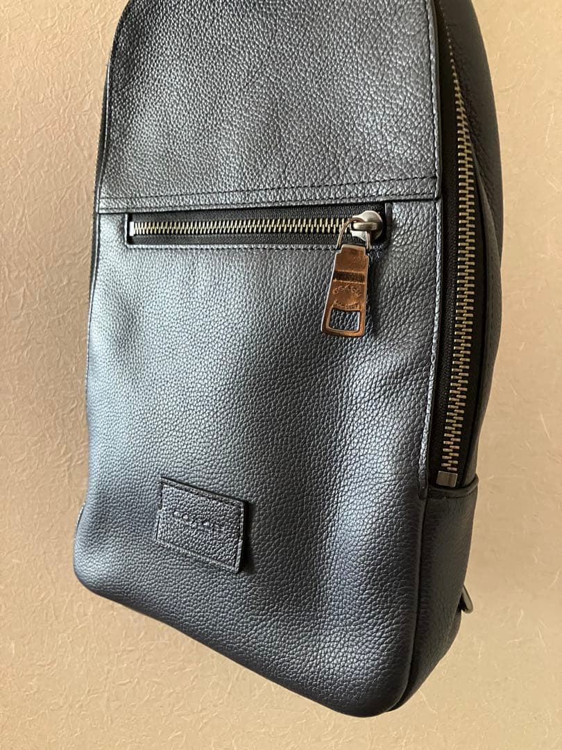 い*き様 COACH コーチ レザー ボディバッグ　ミッドナイトブルー
