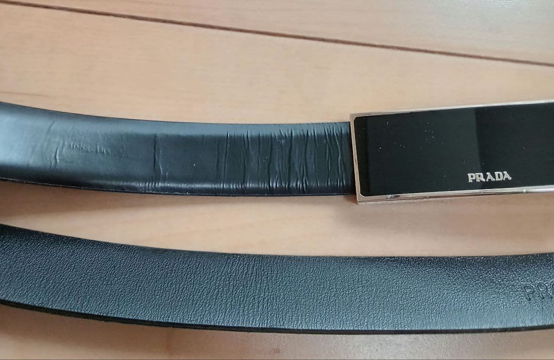PRADA ブラック レザーベルト　レディース