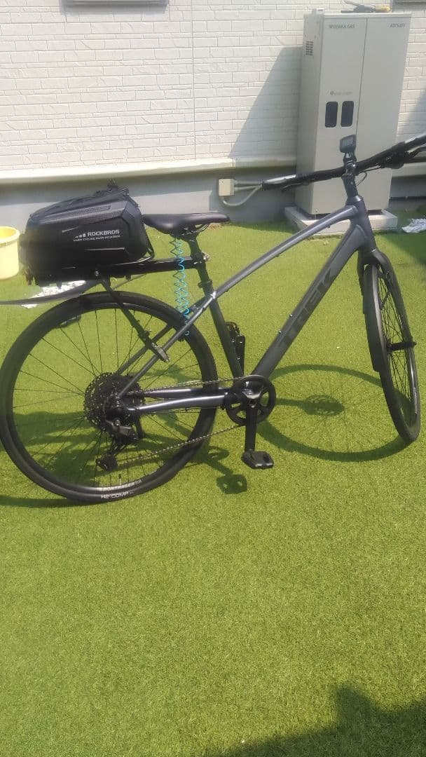 トレック TREK FX3 Gen4 Mサイズ 25年モデル 美品 大阪