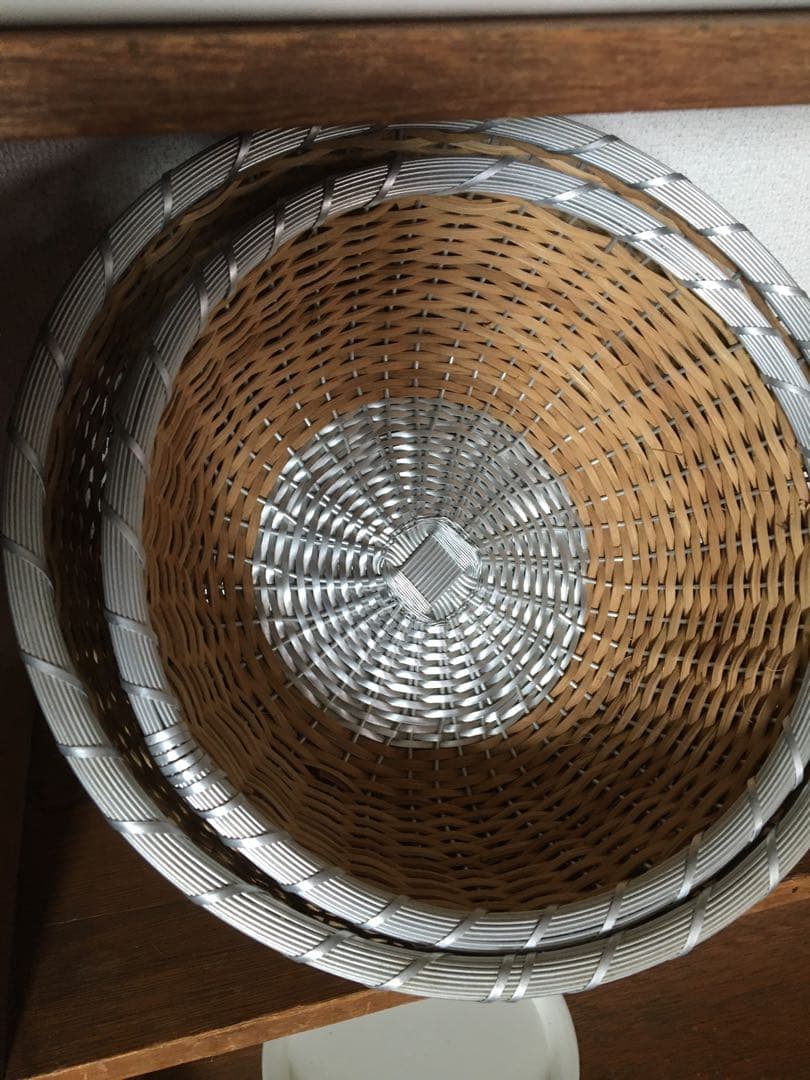 籠　バスケット