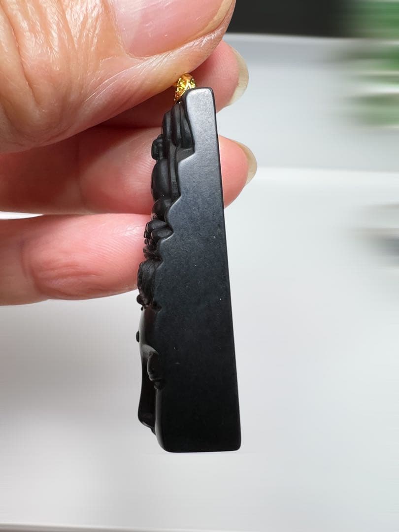 和田玉観音様彫り紐ネックレス❣️ 至高の慈悲 願望成就・開運・健康長寿