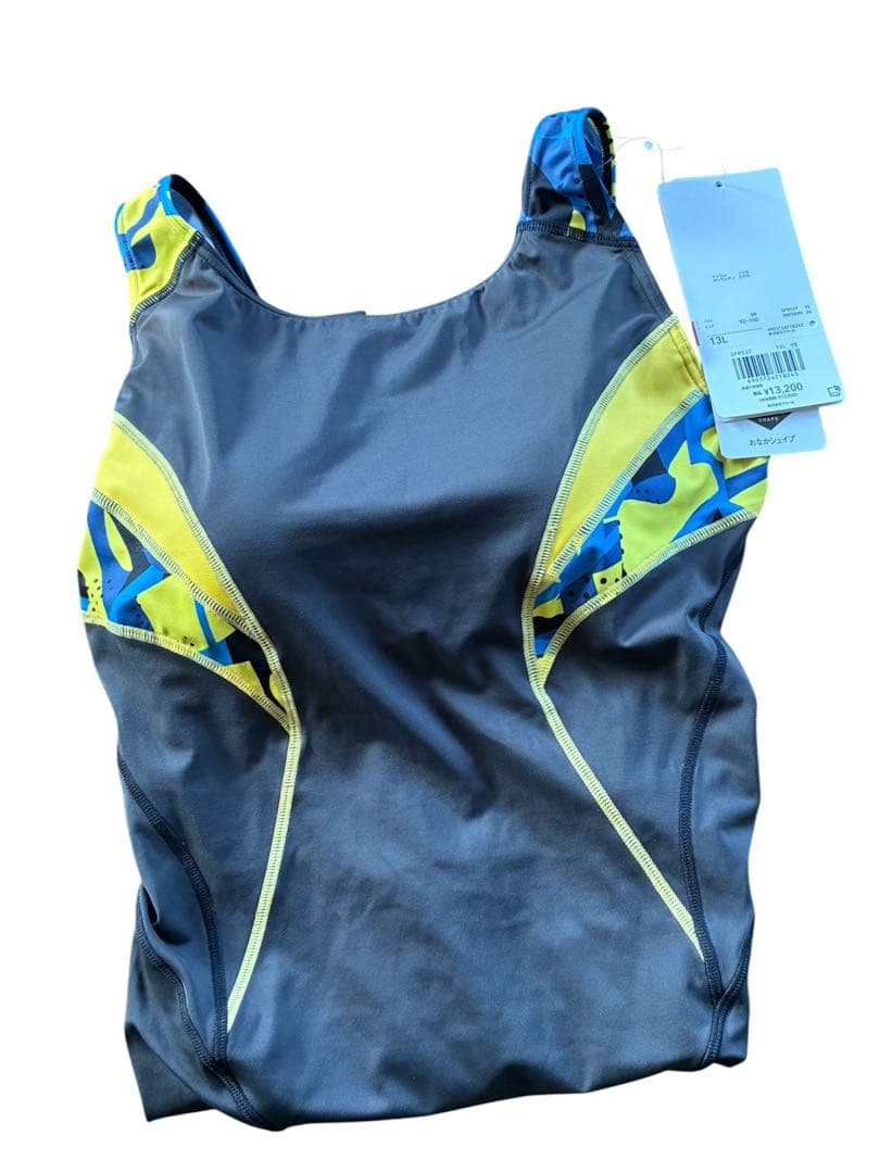 ⭐︎ 新品ワコール水着　13号