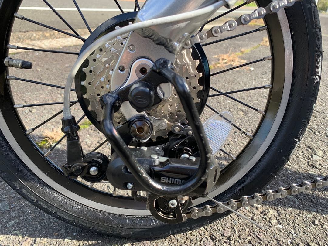 【即乘】送料無料 RENAULT折り畳み自転車7速 ミニベロ 小径車 16インチ