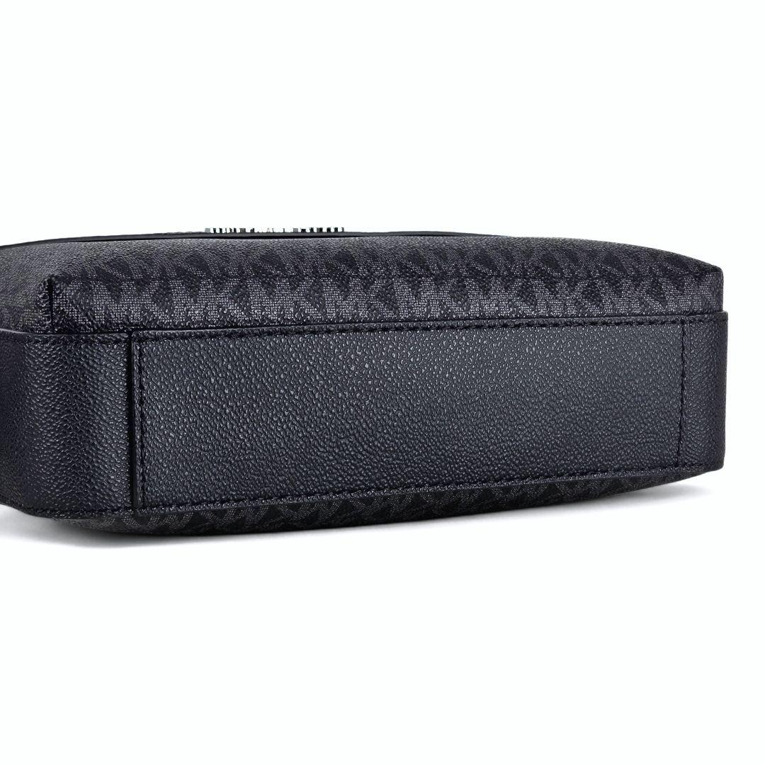 極美品 マイケルコース MKシグネチャー クーパー ユーティリティ クロスボディ