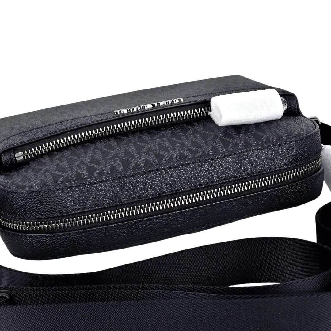 極美品 マイケルコース MKシグネチャー クーパー ユーティリティ クロスボディ