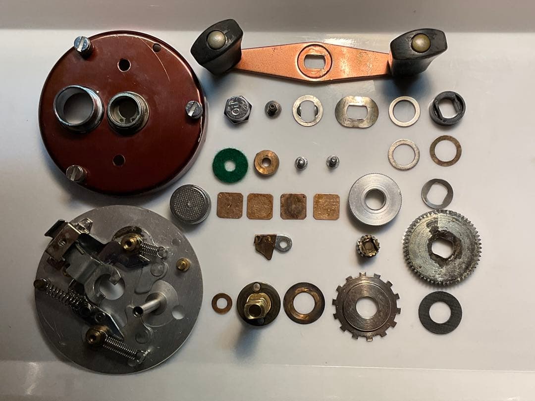 ABU アンバサダー 4000D メンテ済 フレーム修正済