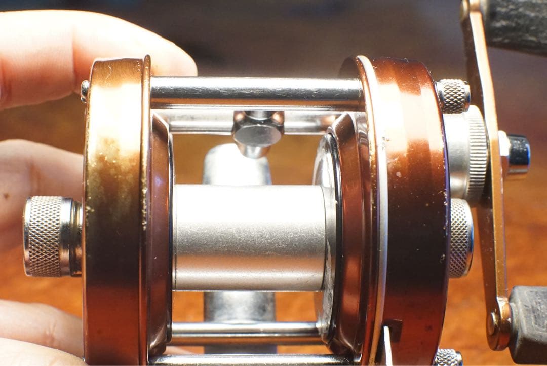 ABU アンバサダー 4000D メンテ済 フレーム修正済