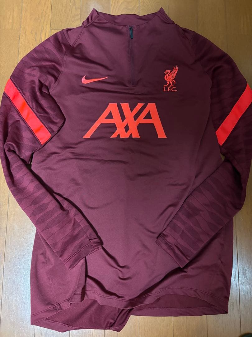 リヴァプール　トレーニングウェアセット