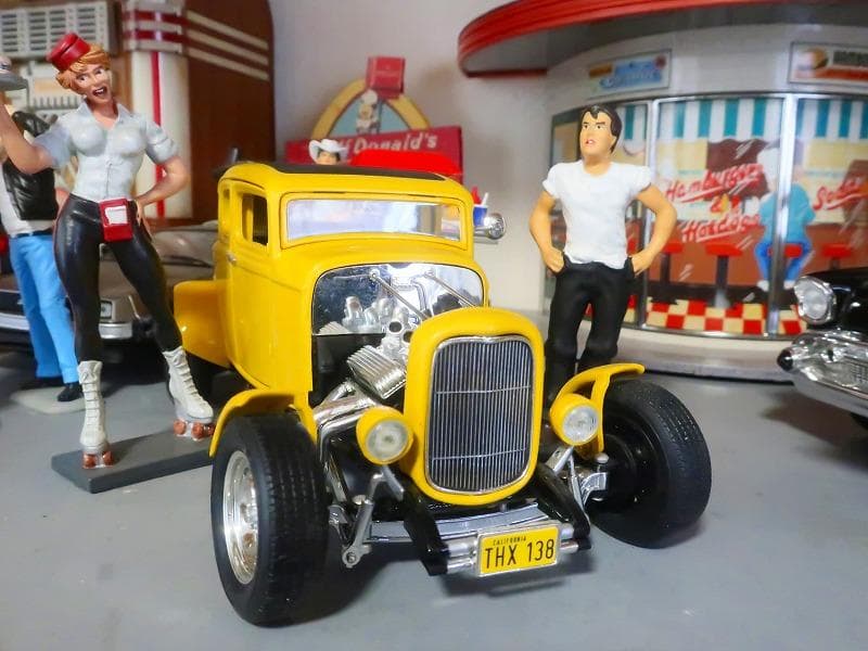 1/18 アーテル 1932 フォード デュースクーペ アメリカングラフィティ