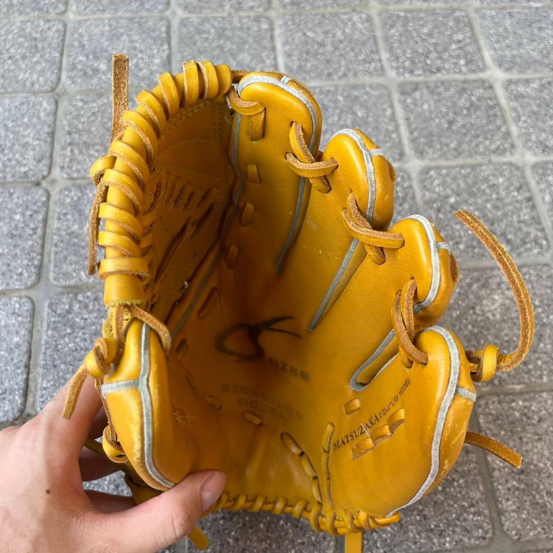 《希少》松坂モデル　投手用　グローブ　少年野球　黄色　ライナーバック