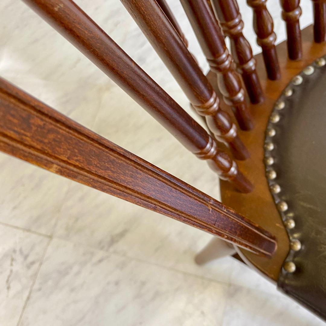 秋田木工 ビンテージ ダイニングチェア ① 木製 曲木椅子 レザー 鋲打ち