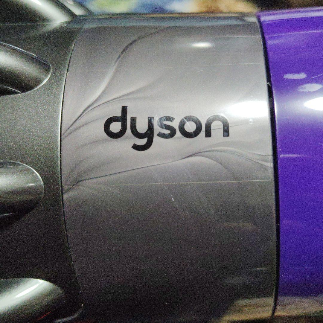 ダイソンV10．新品電池交換ずみ。おまけスリムパイプつき