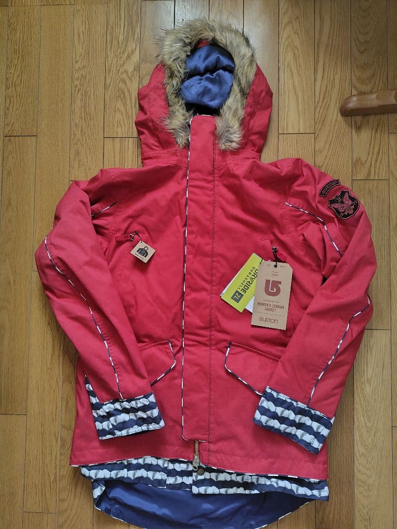 BURTON バートン　レディーススノーボードウェア 赤 新品タグ付き